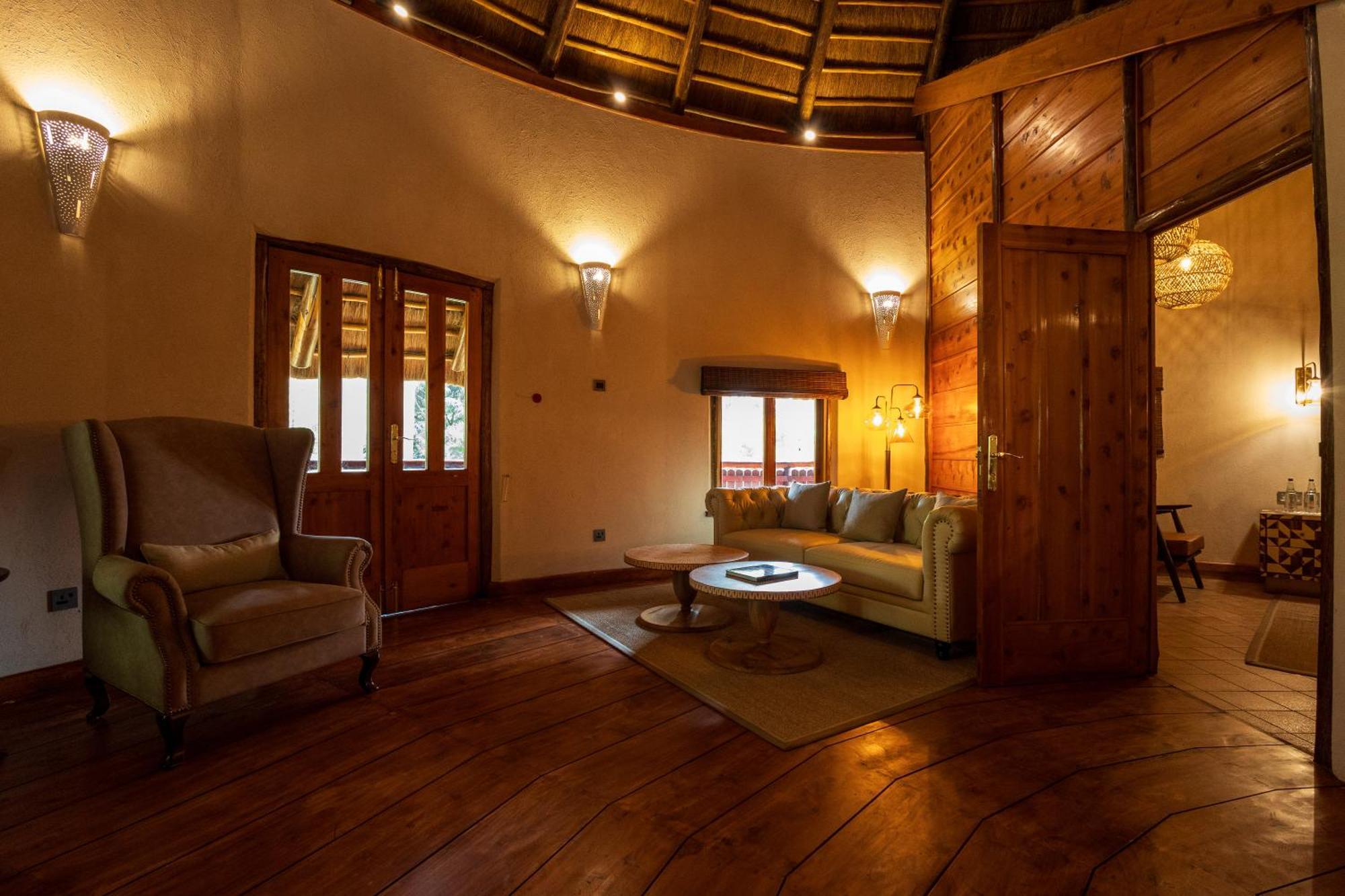 Speke Resort And Conference Center Kampala Luaran gambar