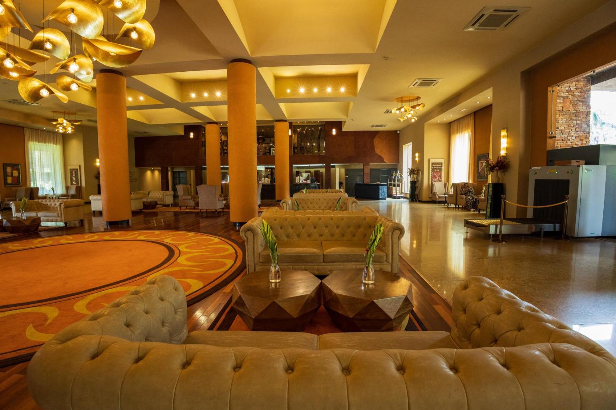 Speke Resort And Conference Center Kampala Luaran gambar
