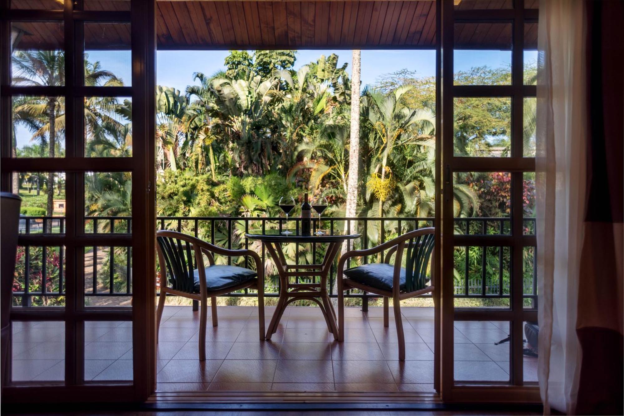 Speke Resort And Conference Center Kampala Luaran gambar