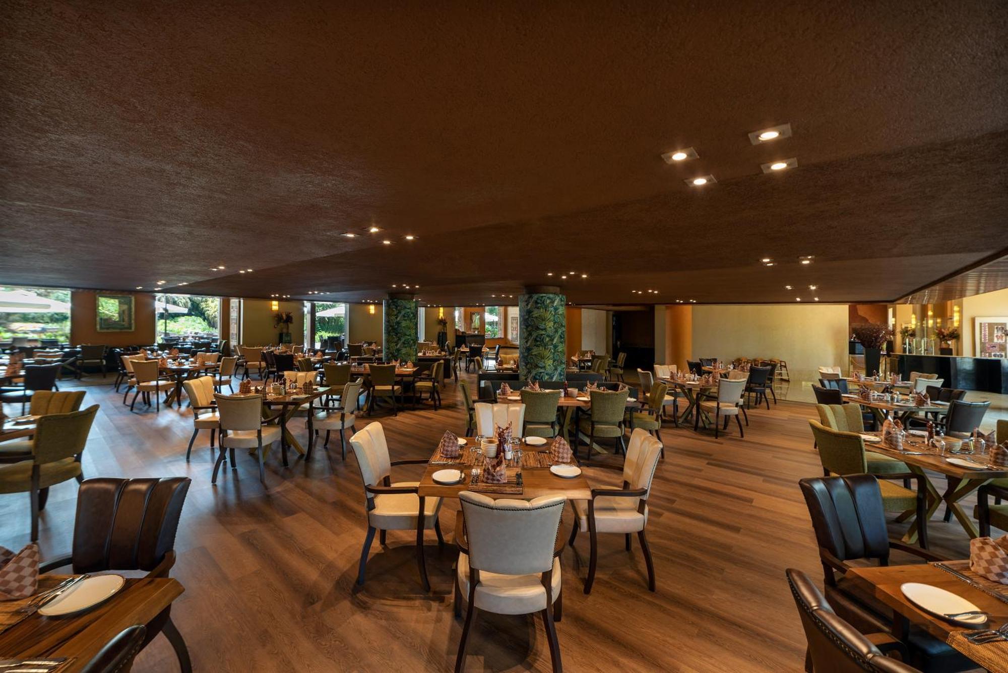 Speke Resort And Conference Center Kampala Luaran gambar